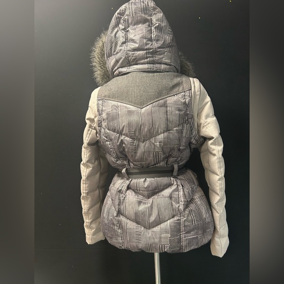 Lole Women's Gray Plaid Ski Jacket with Fur Hood - Picture 3 of 12